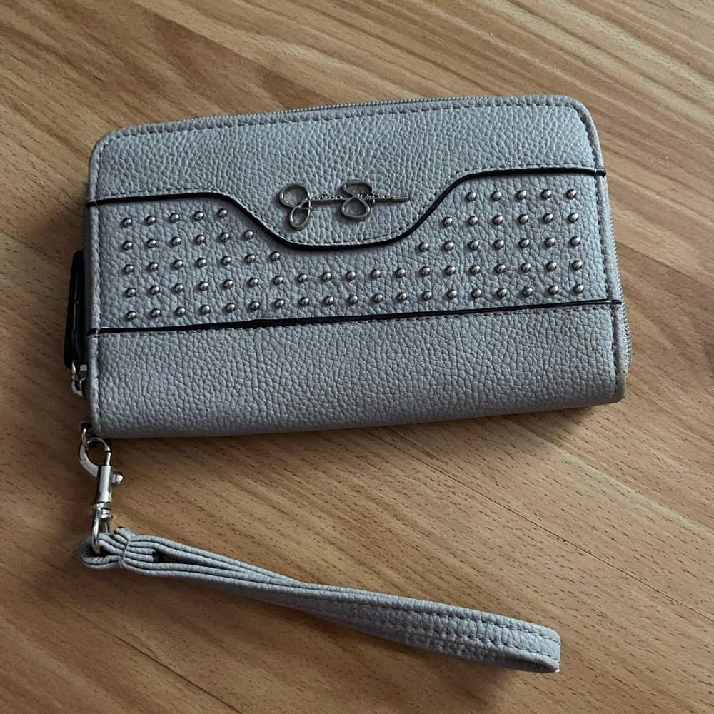 Jessica Simpson wristlet